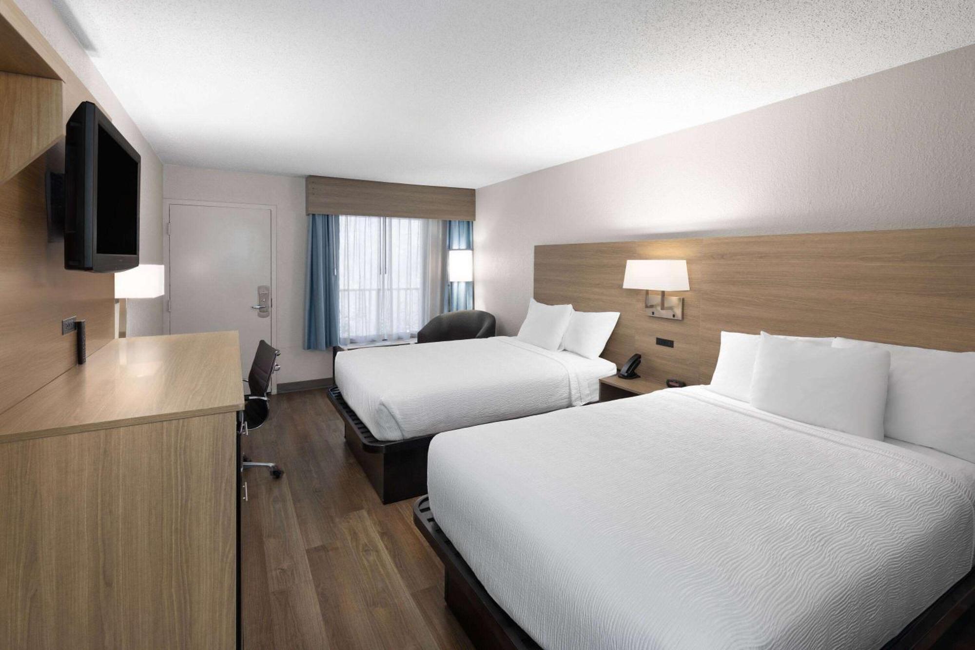 Baymont By Wyndham Nashville Airport Exterior foto